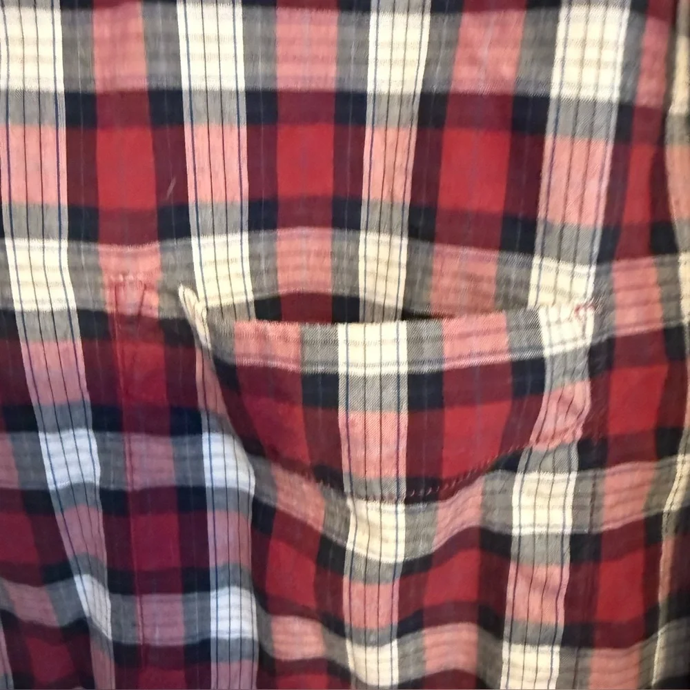 J. Crew Red and Black Plaid‎ Men's Shirt Size XL Plain Button Down LongSleeve